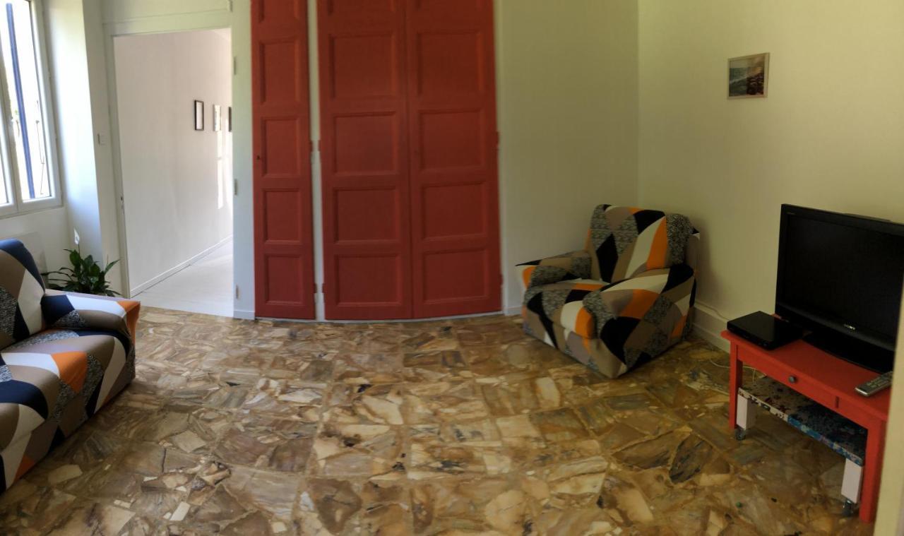 Chambres Individuelles Avec Partie Commune Ou Logement Entier Si Disponible Via Rhona Vulbens Zewnętrze zdjęcie